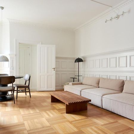 Spacious 3 Bedroom Manor Flat Next To Tivoli København Eksteriør billede