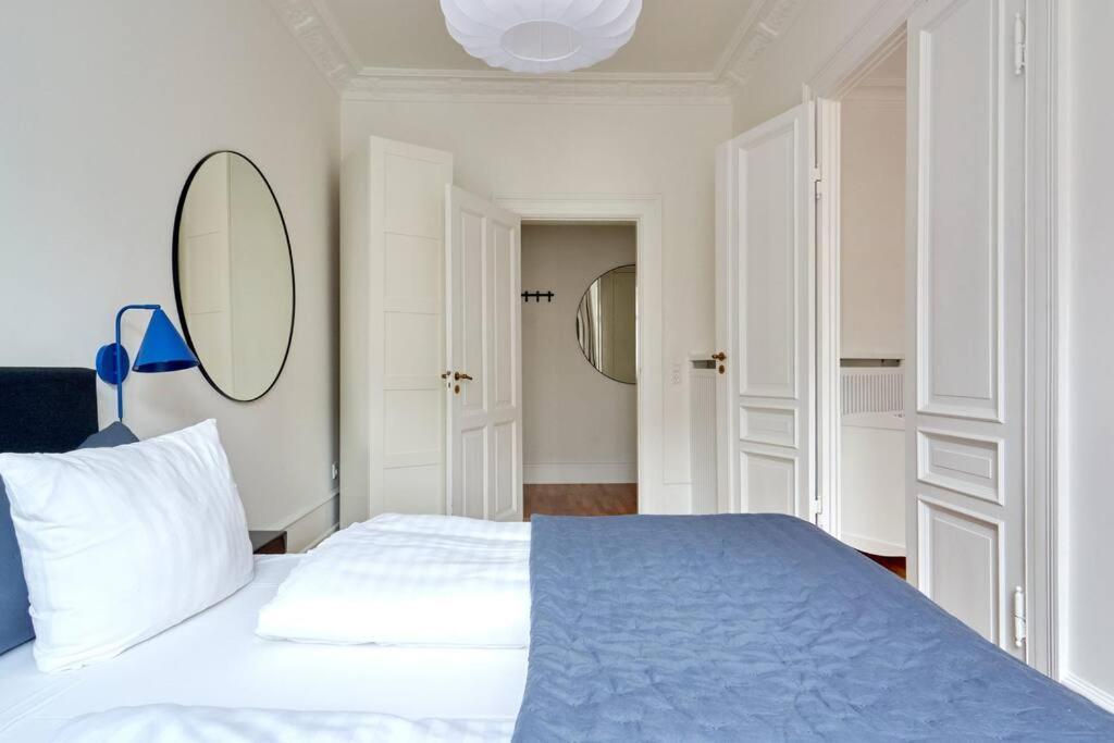 Spacious 3 Bedroom Manor Flat Next To Tivoli København Eksteriør billede