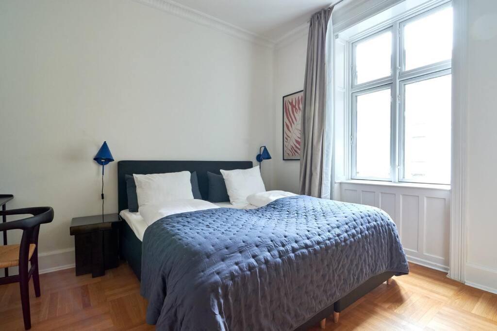Spacious 3 Bedroom Manor Flat Next To Tivoli København Eksteriør billede