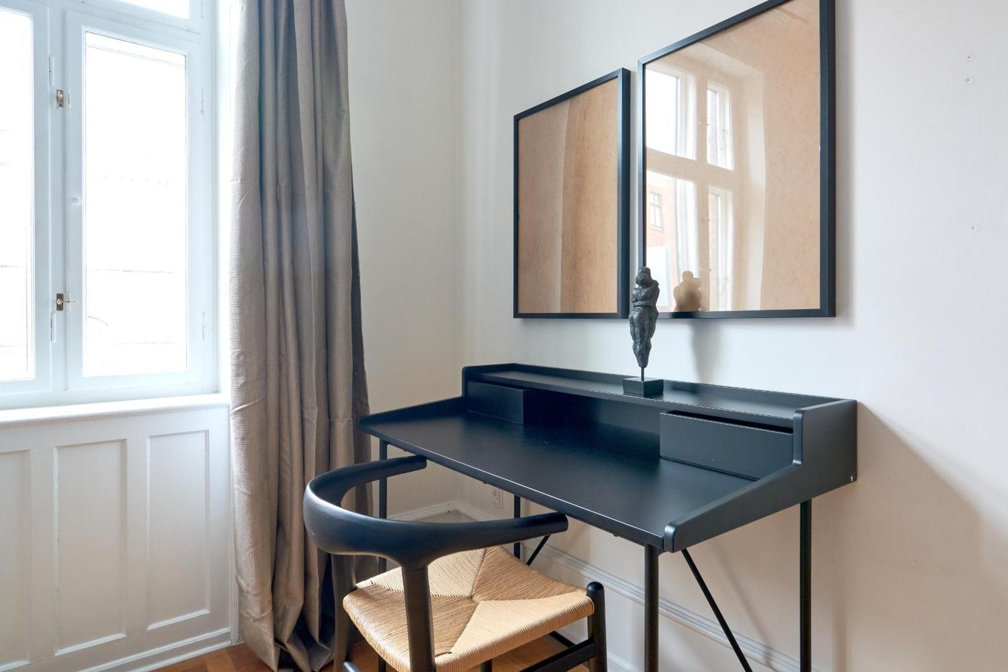 Spacious 3 Bedroom Manor Flat Next To Tivoli København Eksteriør billede